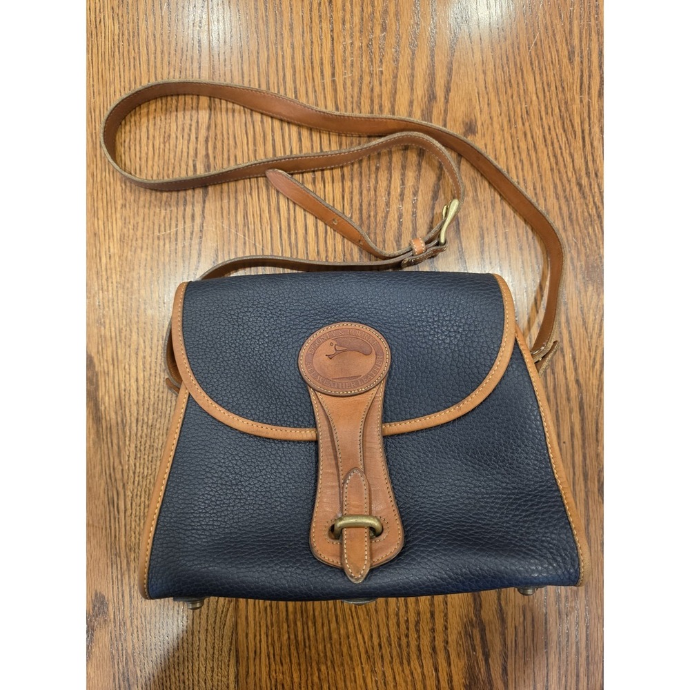 Vintage Dooney & Bourke All Weather Leather Essex Handbag USA Pebbled Navy